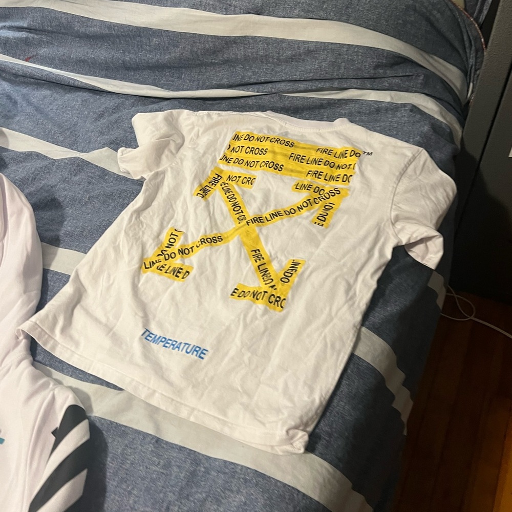 Off white Tee